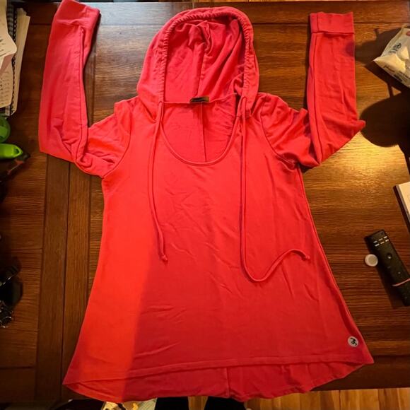 Wear Me Out Cayenne Kangaroo Hoodie Coral Color Size Small/Medium - Picture 11 of 12